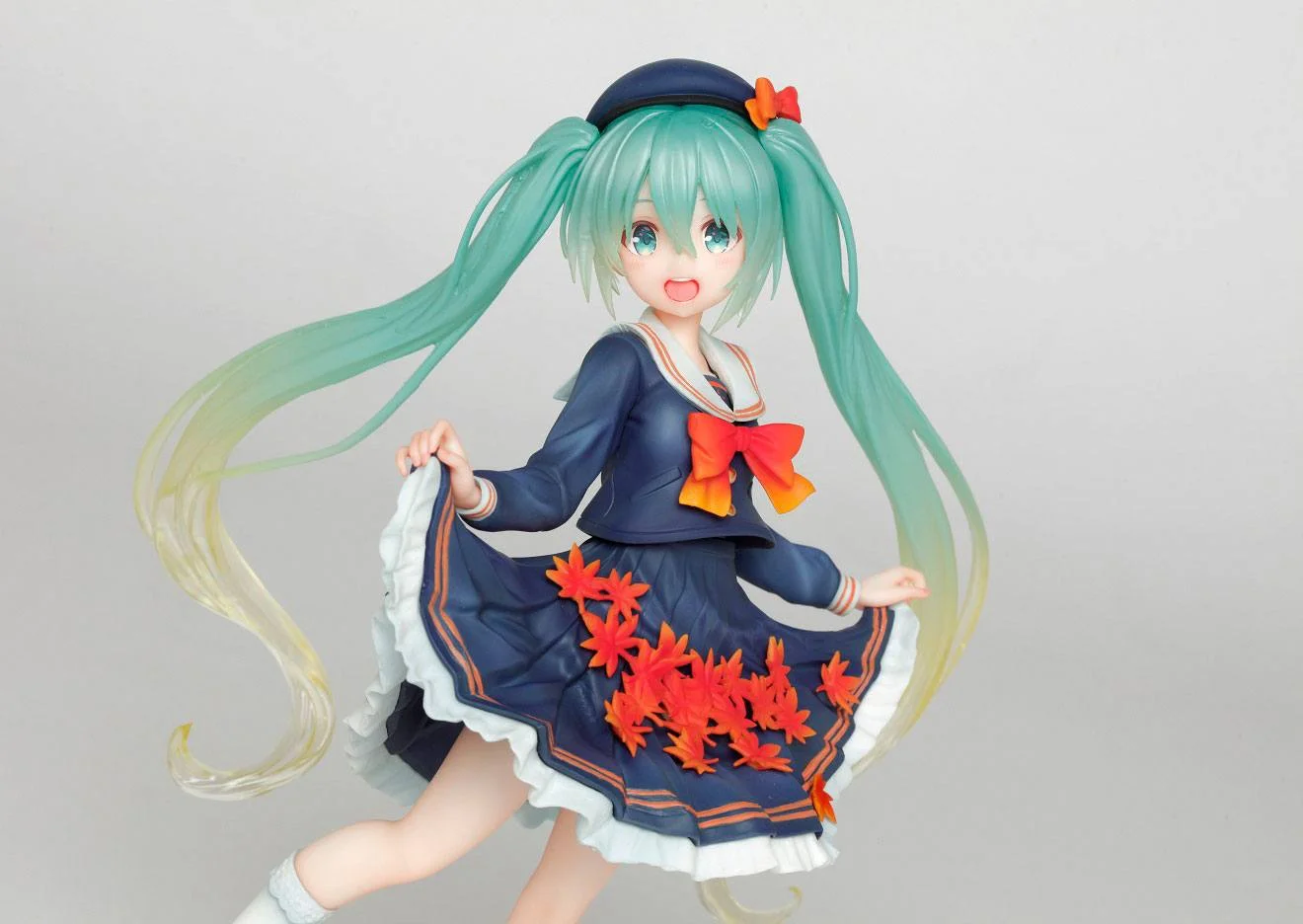 Vocaloid PVC Statue Hatsune Miku 3rd Season Autumn Ver. (re-sales) 18 cm
